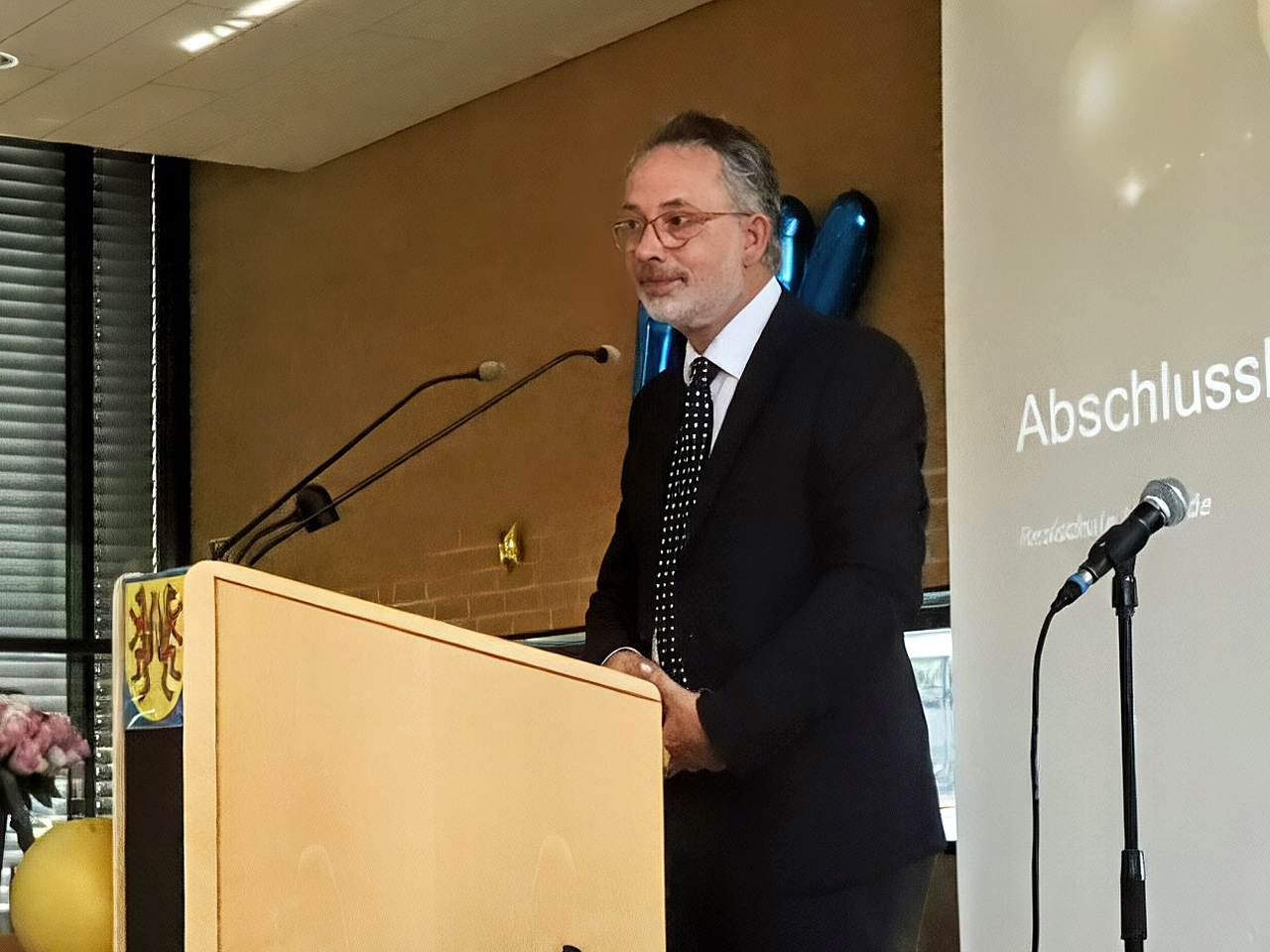 Schulleiter Christoph Könneker